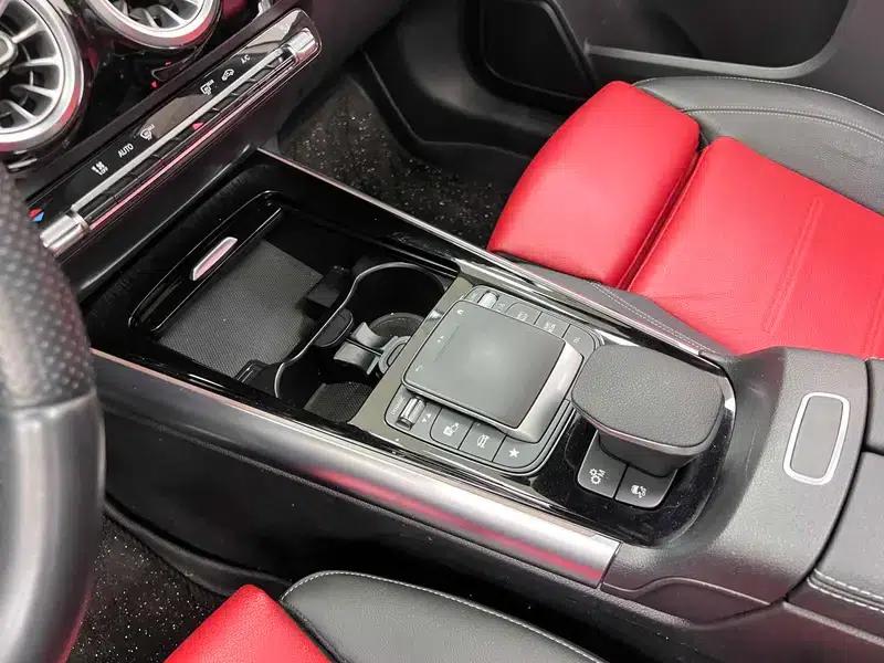 2022 Mercedes-Benz GLA AMG 35 4MATIC — миниатюра 24