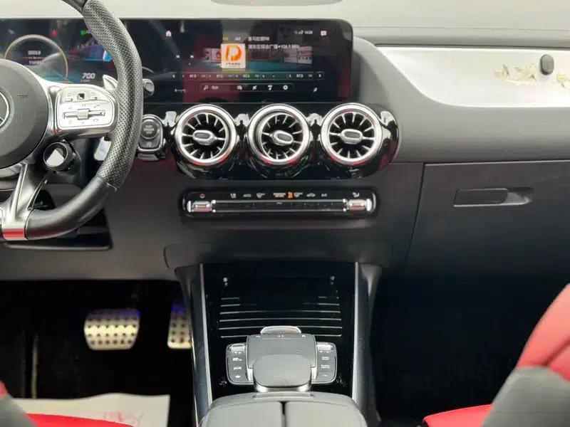 2021 Mercedes-Benz GLA AMG 35 4MATIC — миниатюра 11