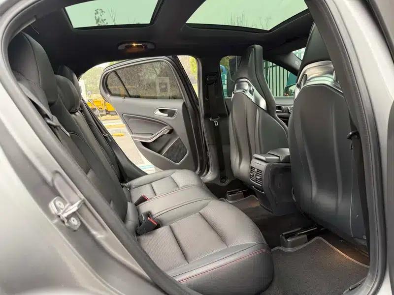 2017 Mercedes-Benz GLA AMG Facelift AMG GLA 45 4MATIC — миниатюра 17