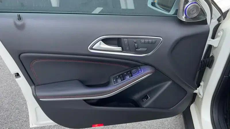 2016 Mercedes-Benz GLA AMG 45 4MATIC — миниатюра 7