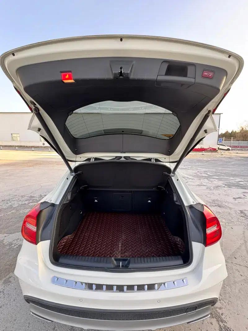 2016 Mercedes-Benz GLA AMG 45 4MATIC — миниатюра 21