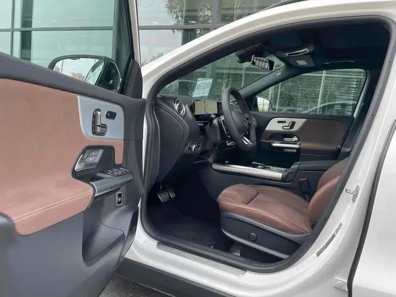 2024 Mercedes-Benz GLA AMG 35 4MATIC — миниатюра 12