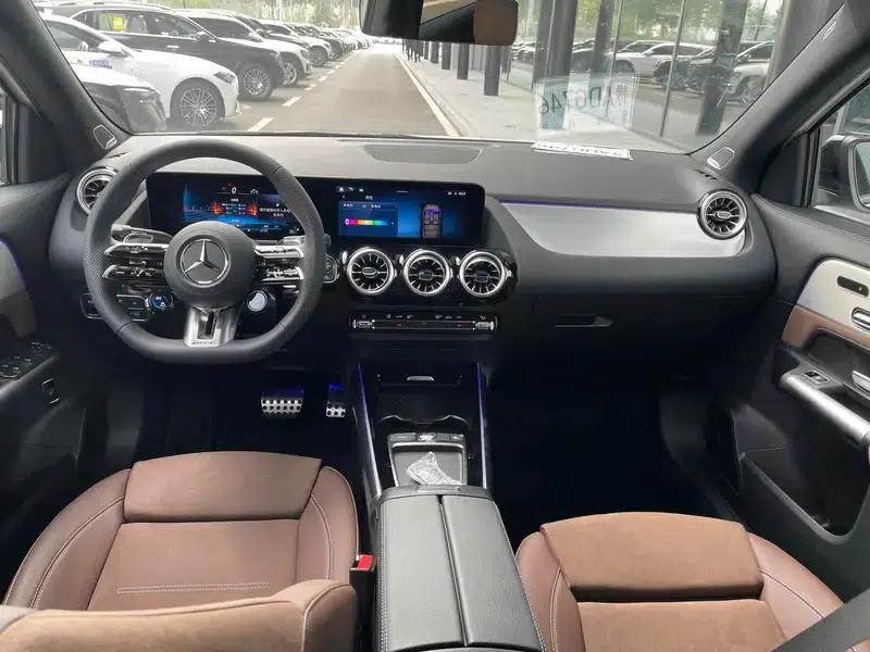 2024 Mercedes-Benz GLA AMG 35 4MATIC — миниатюра 9