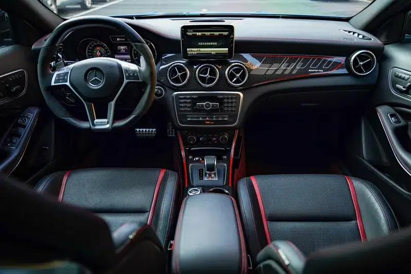 2016 Mercedes-Benz GLA AMG 45 4MATIC — миниатюра 10