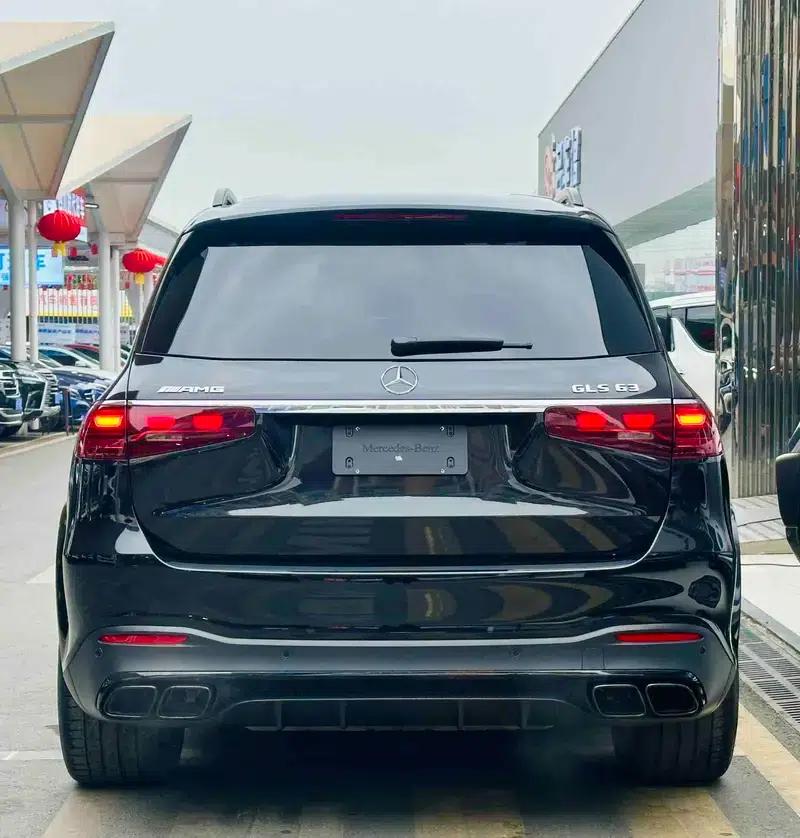 2024 Mercedes-Benz GLS AMG 63 4MATIC+ — миниатюра 4