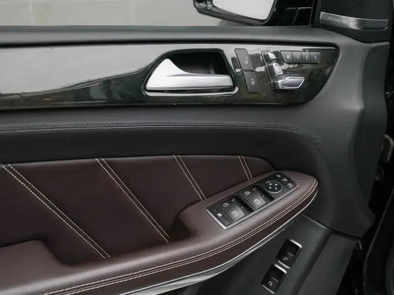 2017 Mercedes-Benz GLS AMG 63 4MATIC — миниатюра 27