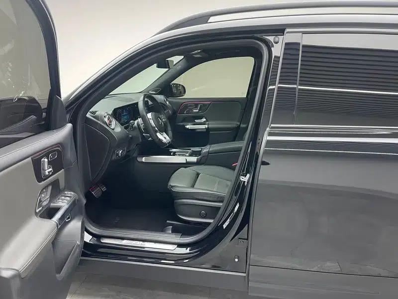 2021 Mercedes-Benz GLB AMG 35 4MATIC — миниатюра 17