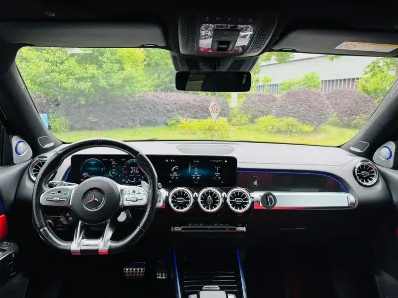2021 Mercedes-Benz GLB AMG 35 4MATIC — миниатюра 17