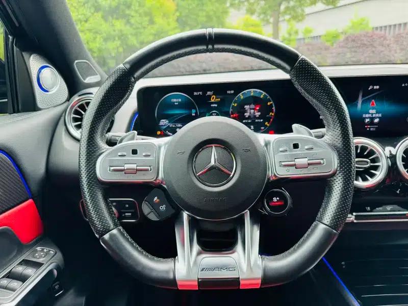 2021 Mercedes-Benz GLB AMG 35 4MATIC — миниатюра 18