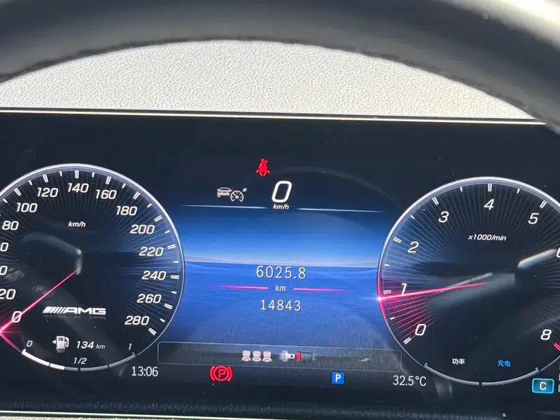 2024 Mercedes-Benz GLB AMG 35 4MATIC — миниатюра 8