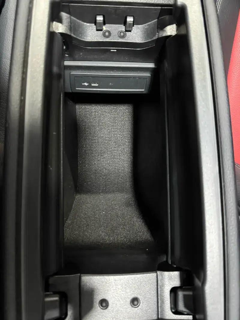 2021 Mercedes-Benz GLB AMG 35 4MATIC — миниатюра 26