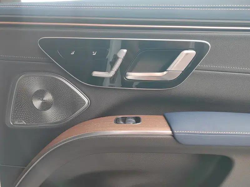 2023 Mercedes-Benz EQS SUV, EQS 450 4MATIC Luxury Edition — миниатюра 21
