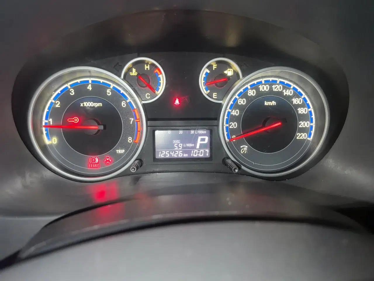 Suzuki SX4 2011 Hatchback 1.6L Automatic Sport Model — миниатюра 11
