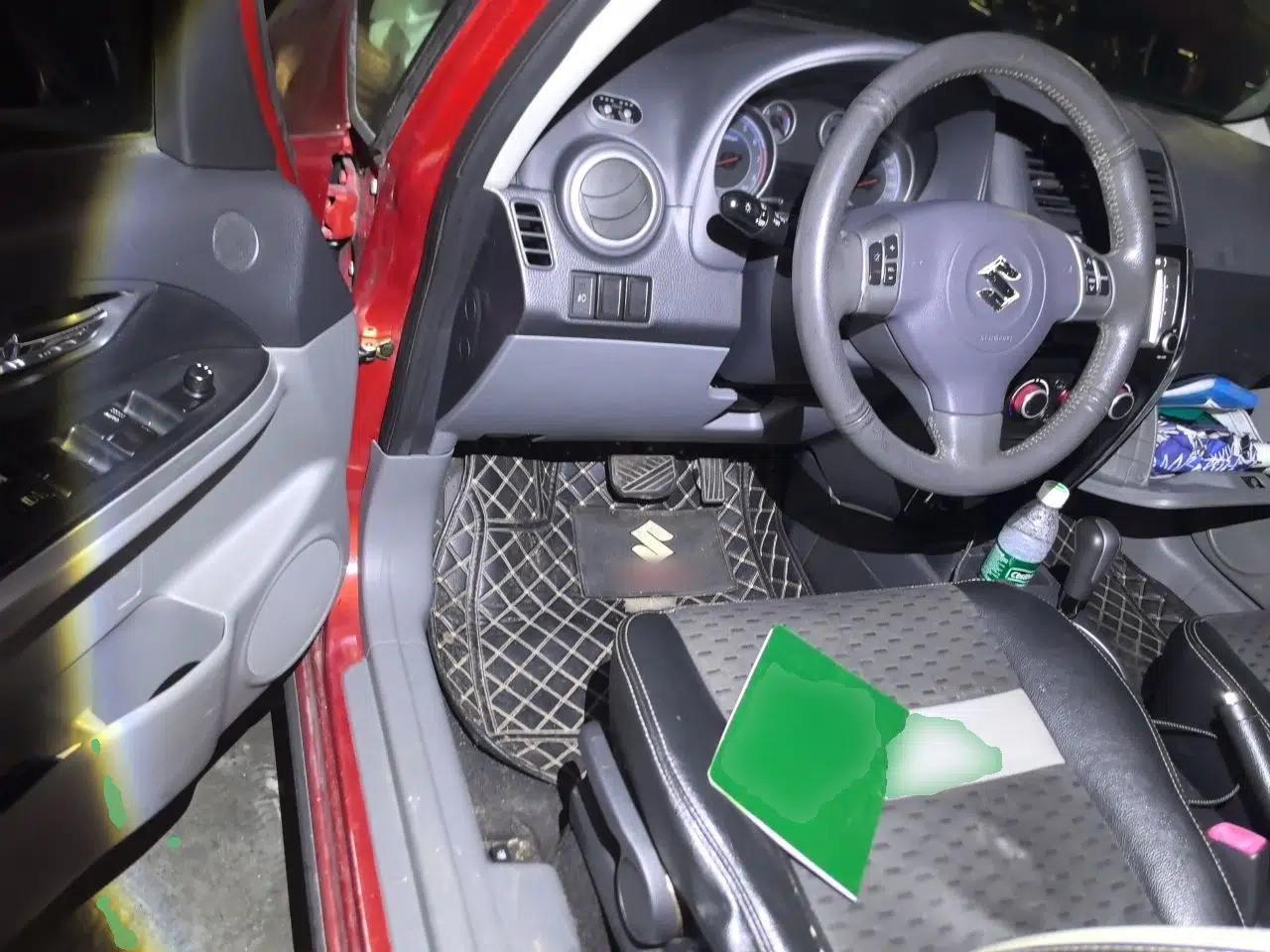 Suzuki SX4 2011 Hatchback 1.6L Automatic Sport Model — миниатюра 16