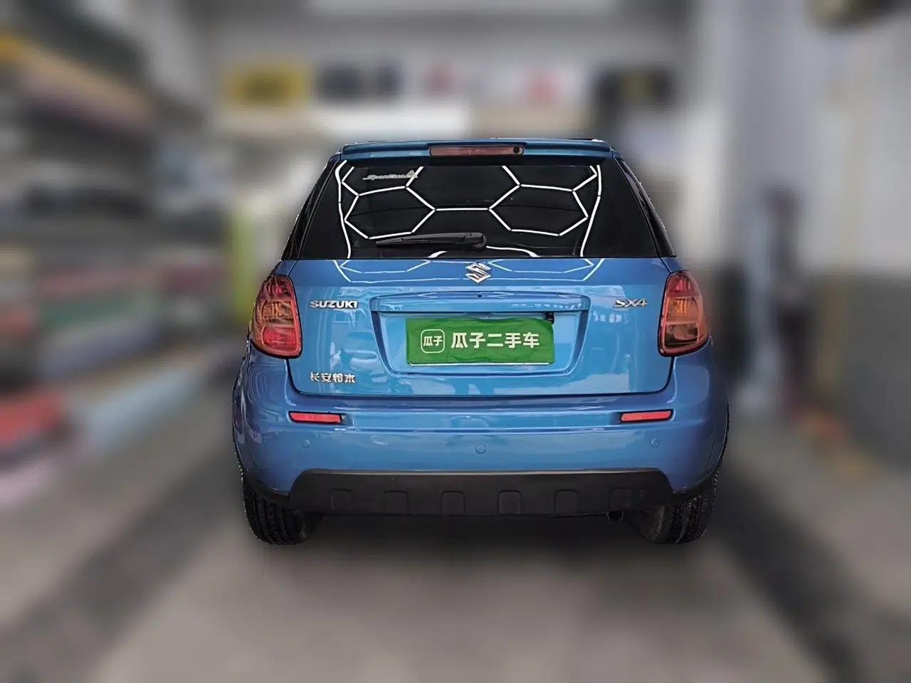 Suzuki SX4 2010 Hatchback 1.6L Automatic Champion Limited Edition — миниатюра 5