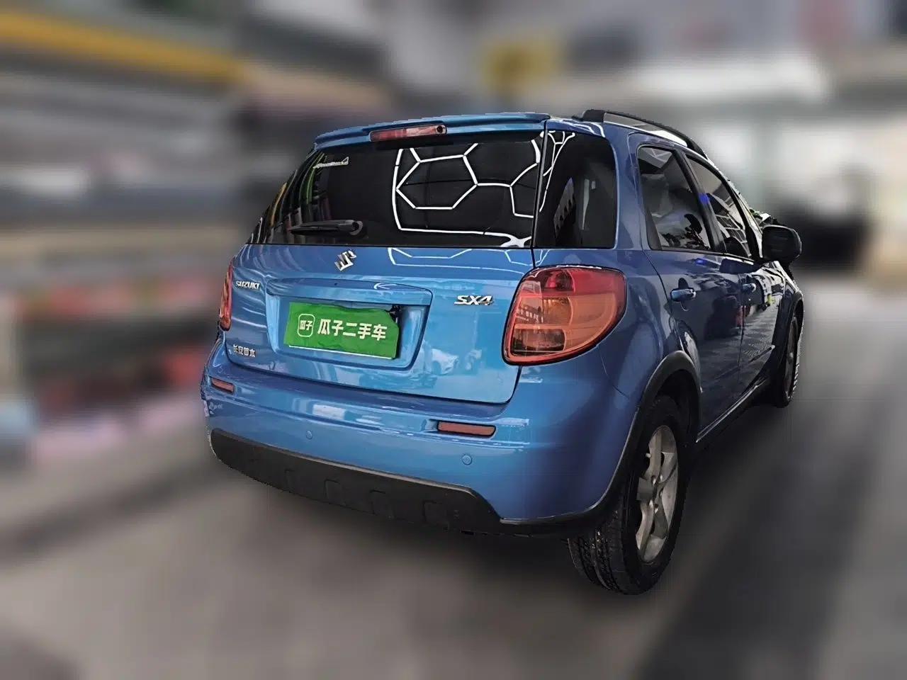 Suzuki SX4 2010 Hatchback 1.6L Automatic Champion Limited Edition — миниатюра 6