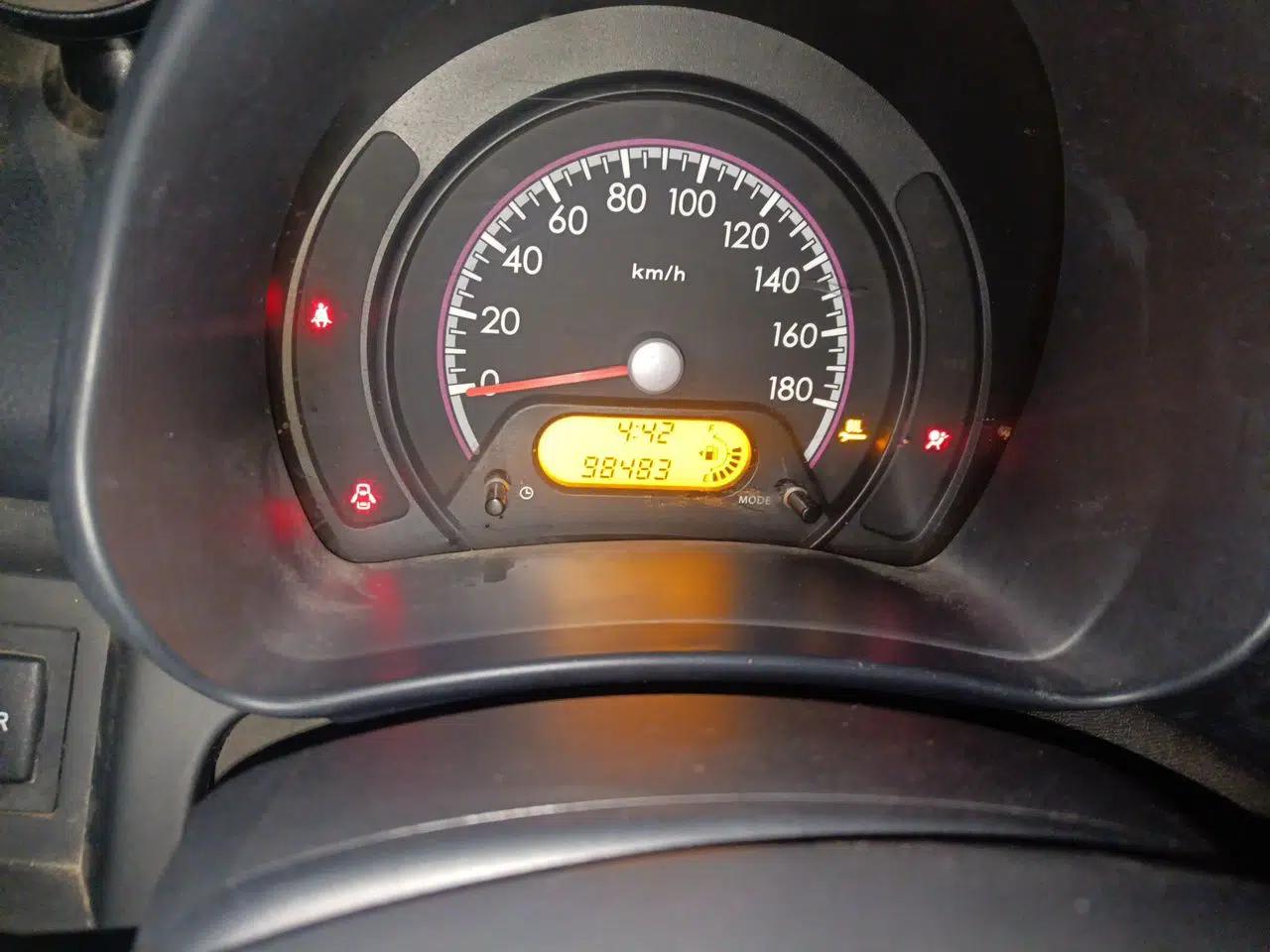 Suzuki Alto 2015 1.0L Manual Limited Edition — миниатюра 12
