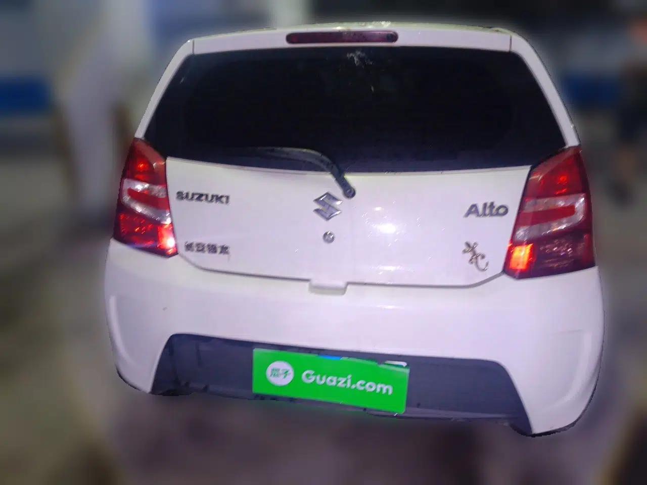 Suzuki Alto 2015 1.0L Manual Limited Edition — миниатюра 5