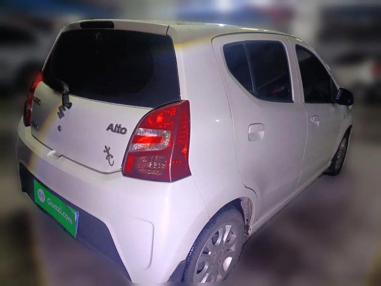 Suzuki Alto 2015 1.0L Manual Limited Edition — миниатюра 6