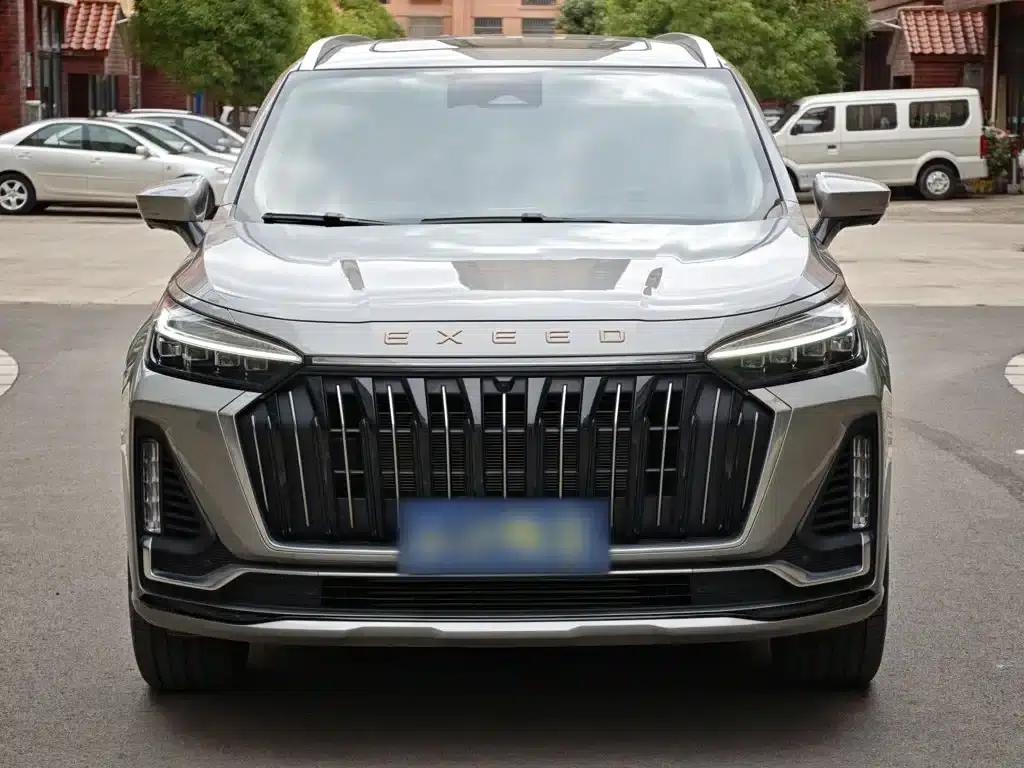 Starlight Moon 2023 400T AWD Star Supreme Edition 6-seater — миниатюра 3