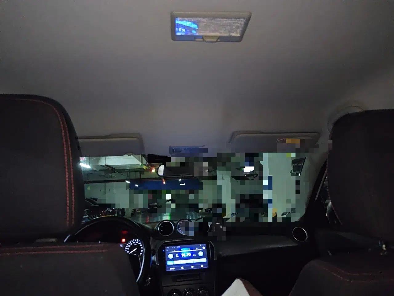 Suzuki Vitara 2016 1.4T Automatic Two-Wheel Drive Elite Model — миниатюра 18