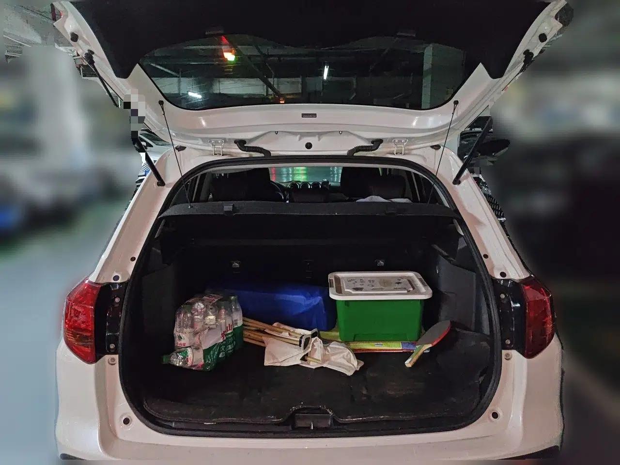 Suzuki Vitara 2016 1.4T Automatic Two-Wheel Drive Elite Model — миниатюра 19