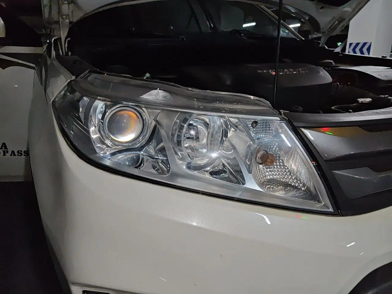 Suzuki Vitara 2016 1.4T Automatic Two-Wheel Drive Elite Model — миниатюра 7