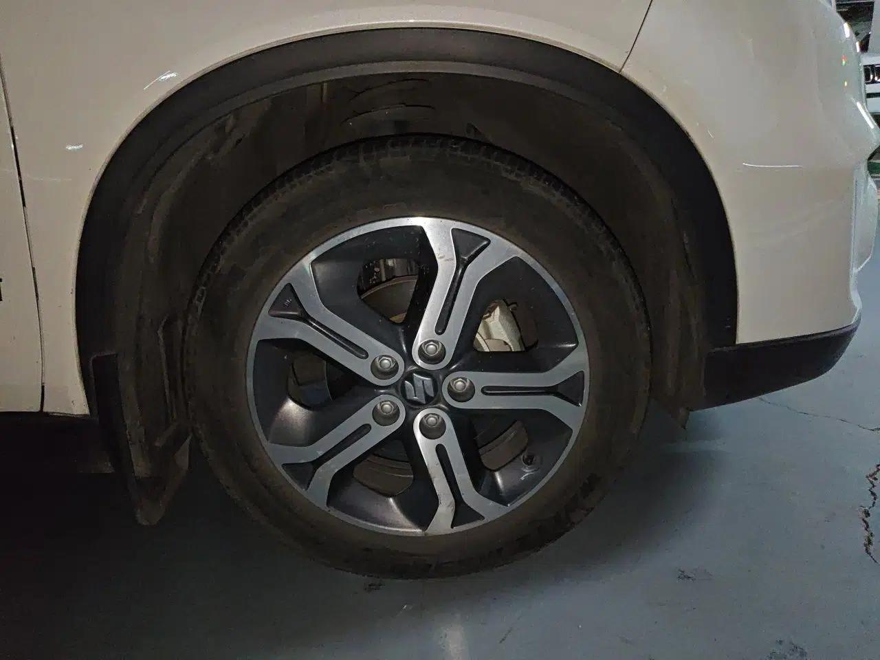 Suzuki Vitara 2016 1.4T Automatic Two-Wheel Drive Elite Model — миниатюра 8