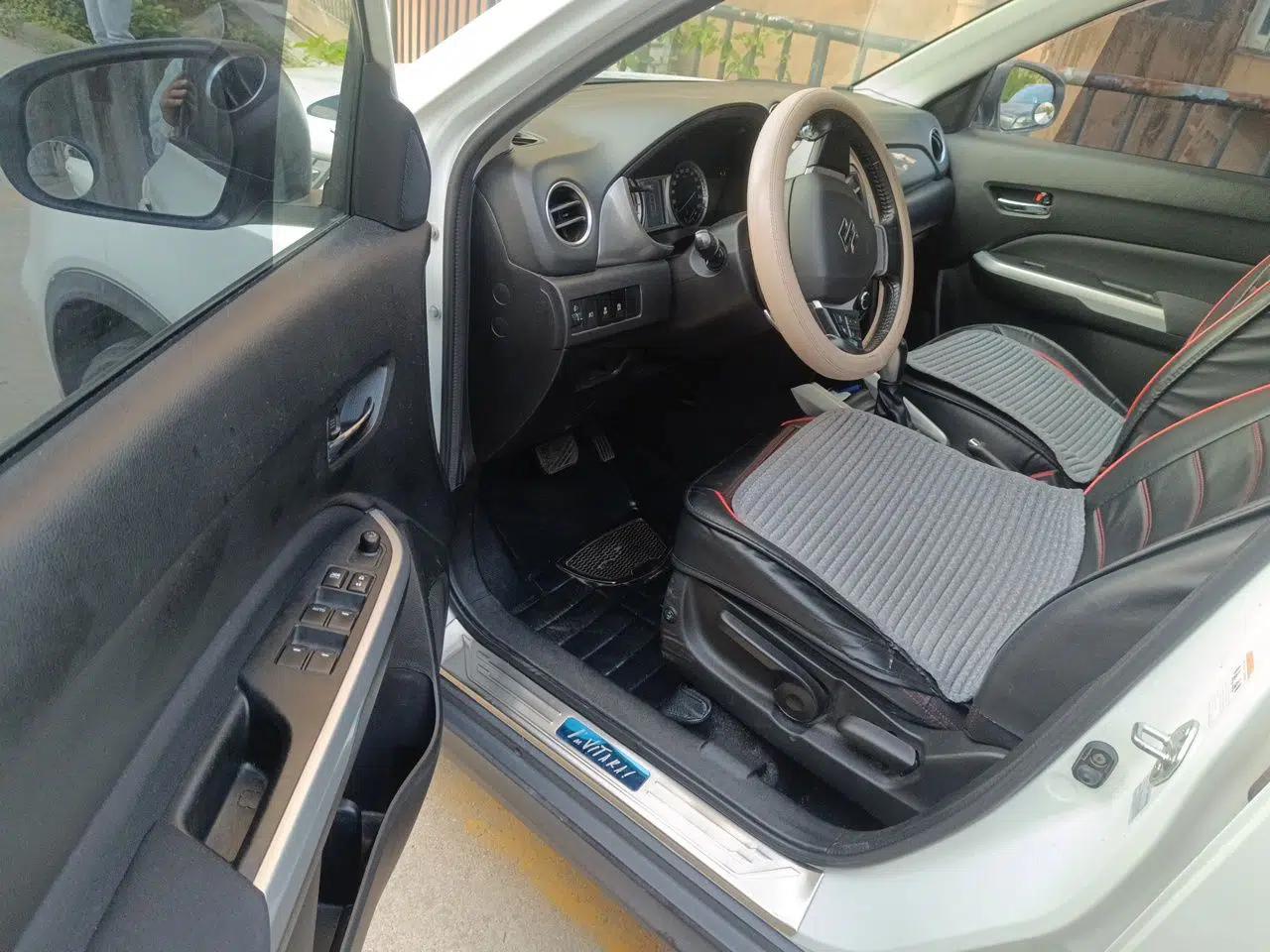Suzuki Vitara 2016 1.4T Automatic Two-Wheel Drive Elite Model — миниатюра 16