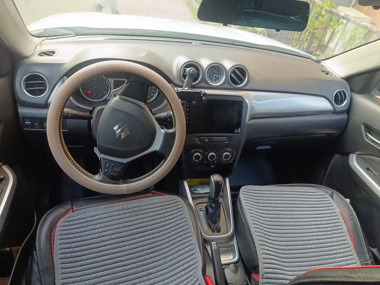 Suzuki Vitara 2016 1.4T Automatic Two-Wheel Drive Elite Model — миниатюра 9