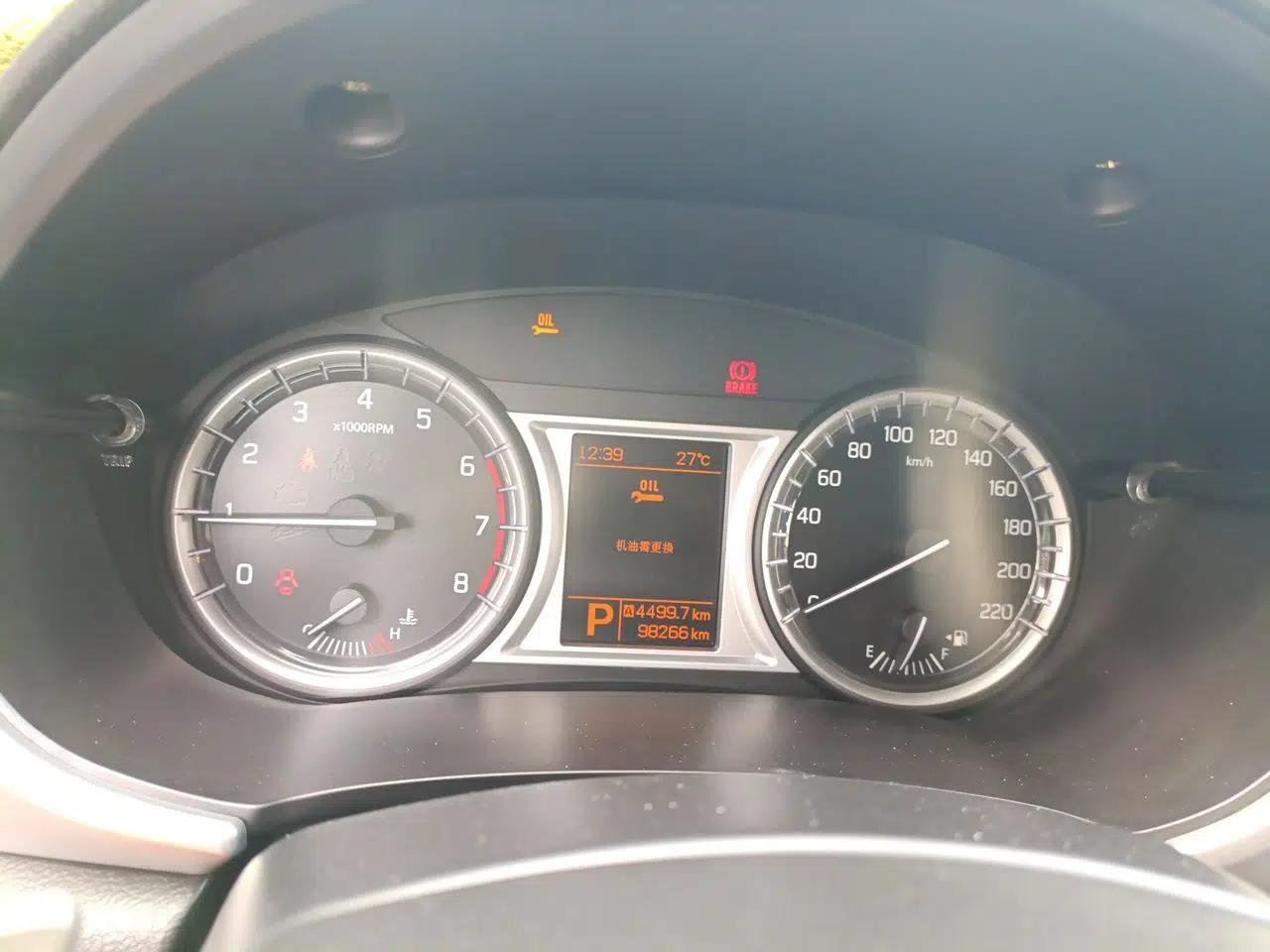 Suzuki Vitara 2016 1.4T Automatic Two-Wheel Drive Elite Model — миниатюра 11