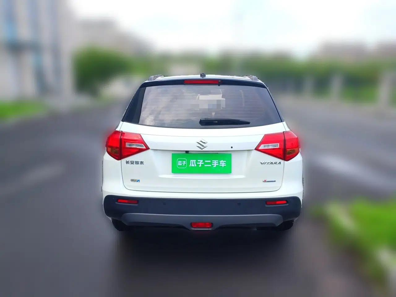 Suzuki Vitara 2016 1.4T Automatic Two-Wheel Drive Elite Model — миниатюра 5