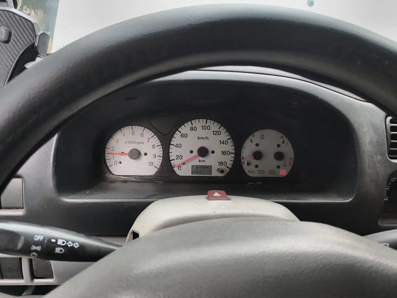 Suzuki Wagon R 2012 Entrepreneur Edition 1.0L Manual - Overdrive Type — миниатюра 11