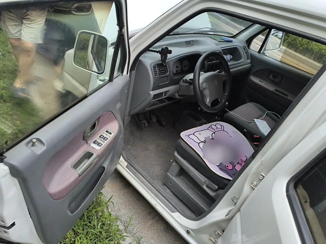 Suzuki Wagon R 2012 Entrepreneur Edition 1.0L Manual - Overdrive Type — миниатюра 16