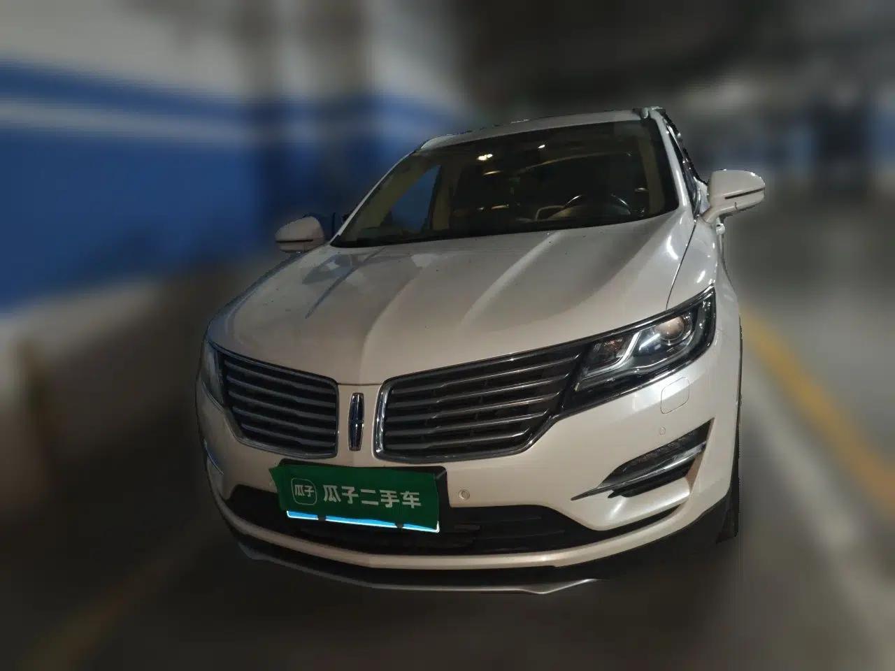 Lincoln MKC 2016 2.0T Two-Wheel Drive Luxury Edition — миниатюра 2