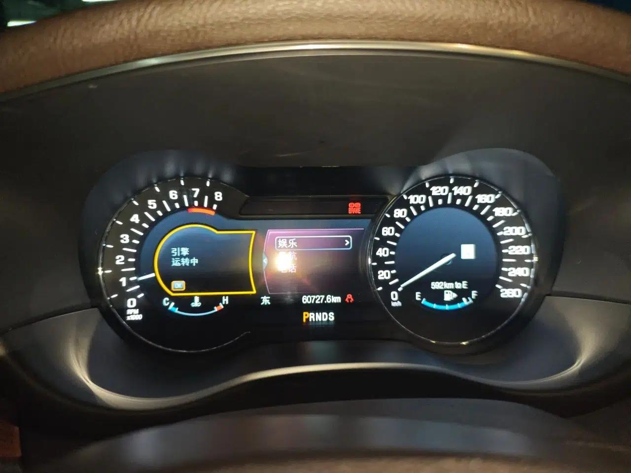 Lincoln MKC 2016 2.0T Two-Wheel Drive Luxury Edition — миниатюра 11