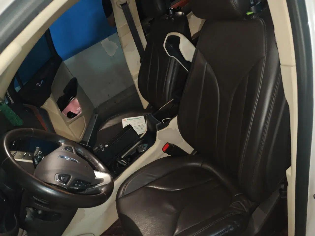 Lincoln MKC 2016 2.0T Two-Wheel Drive Luxury Edition — миниатюра 15