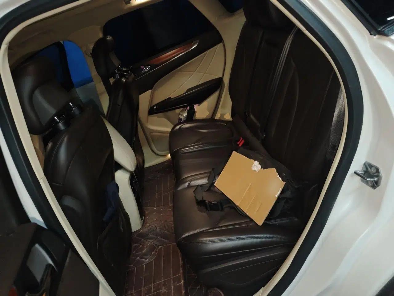 Lincoln MKC 2016 2.0T Two-Wheel Drive Luxury Edition — миниатюра 17