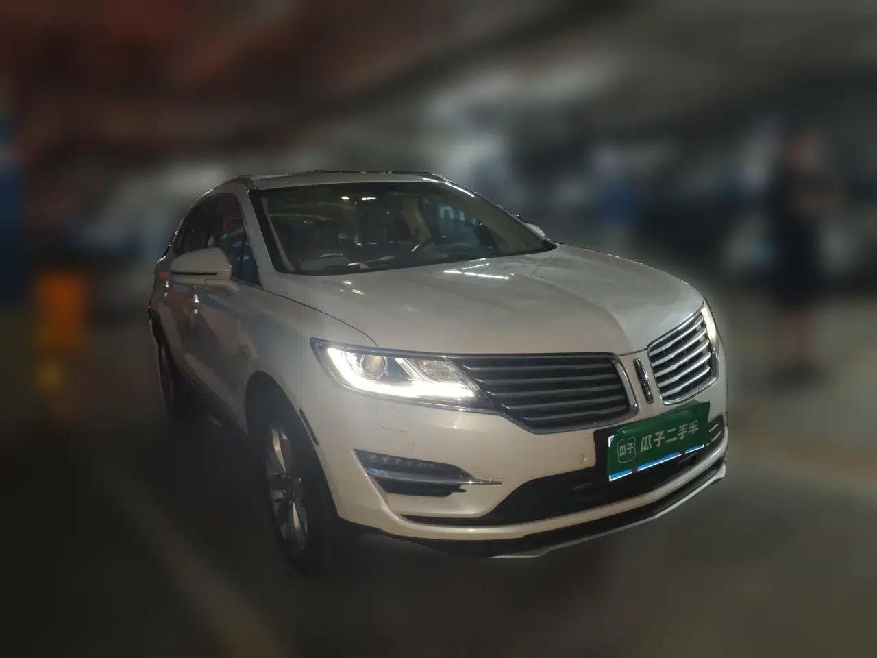 Lincoln MKC 2016 2.0T Two-Wheel Drive Luxury Edition — миниатюра 3