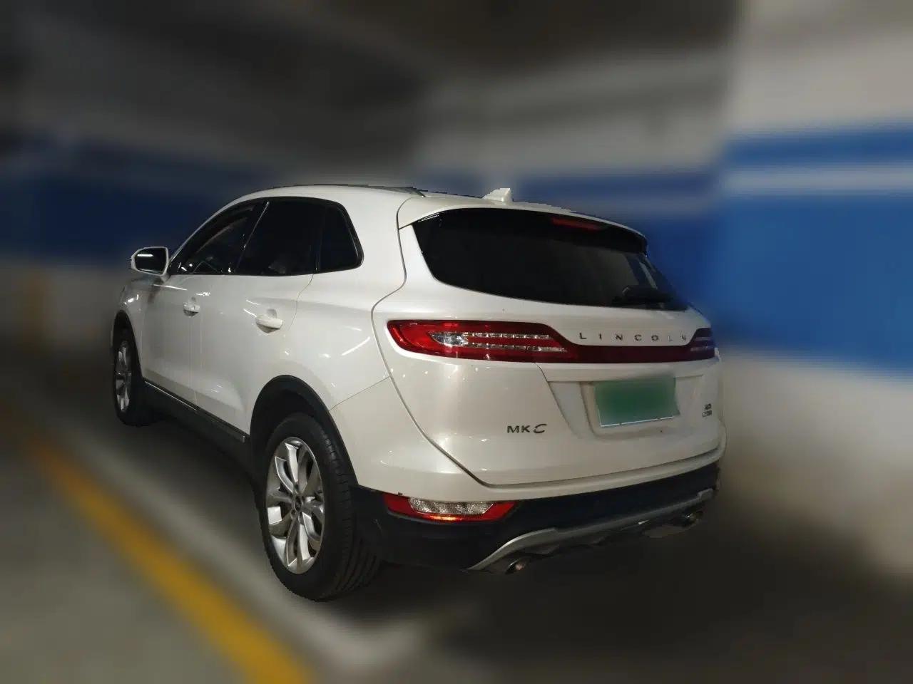 Lincoln MKC 2016 2.0T Two-Wheel Drive Luxury Edition — миниатюра 4