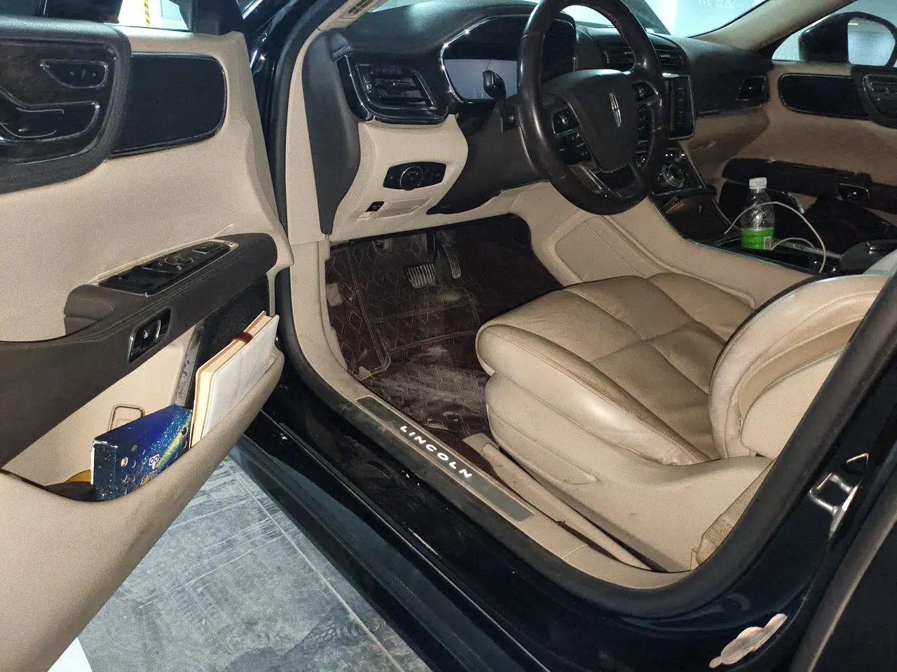Lincoln Continental 2017 2.0T Two-Wheel Drive Deluxe Edition — миниатюра 16
