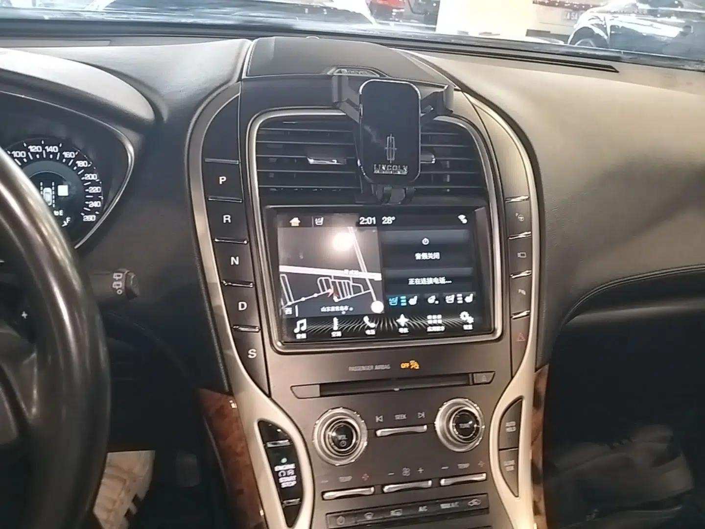 Lincoln MKX 2018 2.7T Four-Wheel Drive Prestige Edition — миниатюра 20