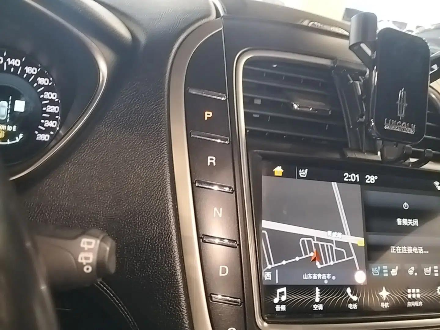Lincoln MKX 2018 2.7T Four-Wheel Drive Prestige Edition — миниатюра 21