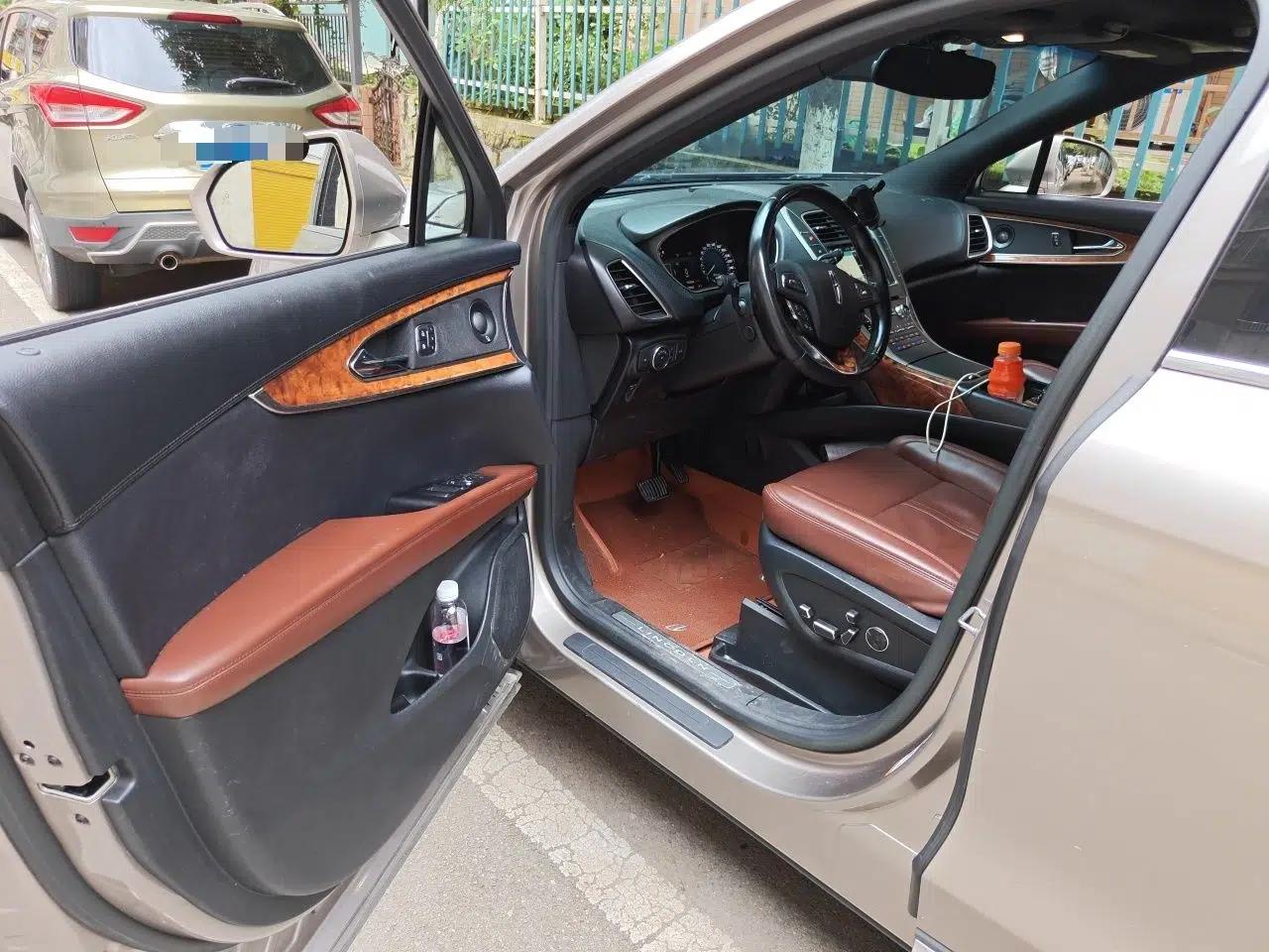 Lincoln MKX 2017 2.7T Four-Wheel Drive Prestige Edition — миниатюра 16