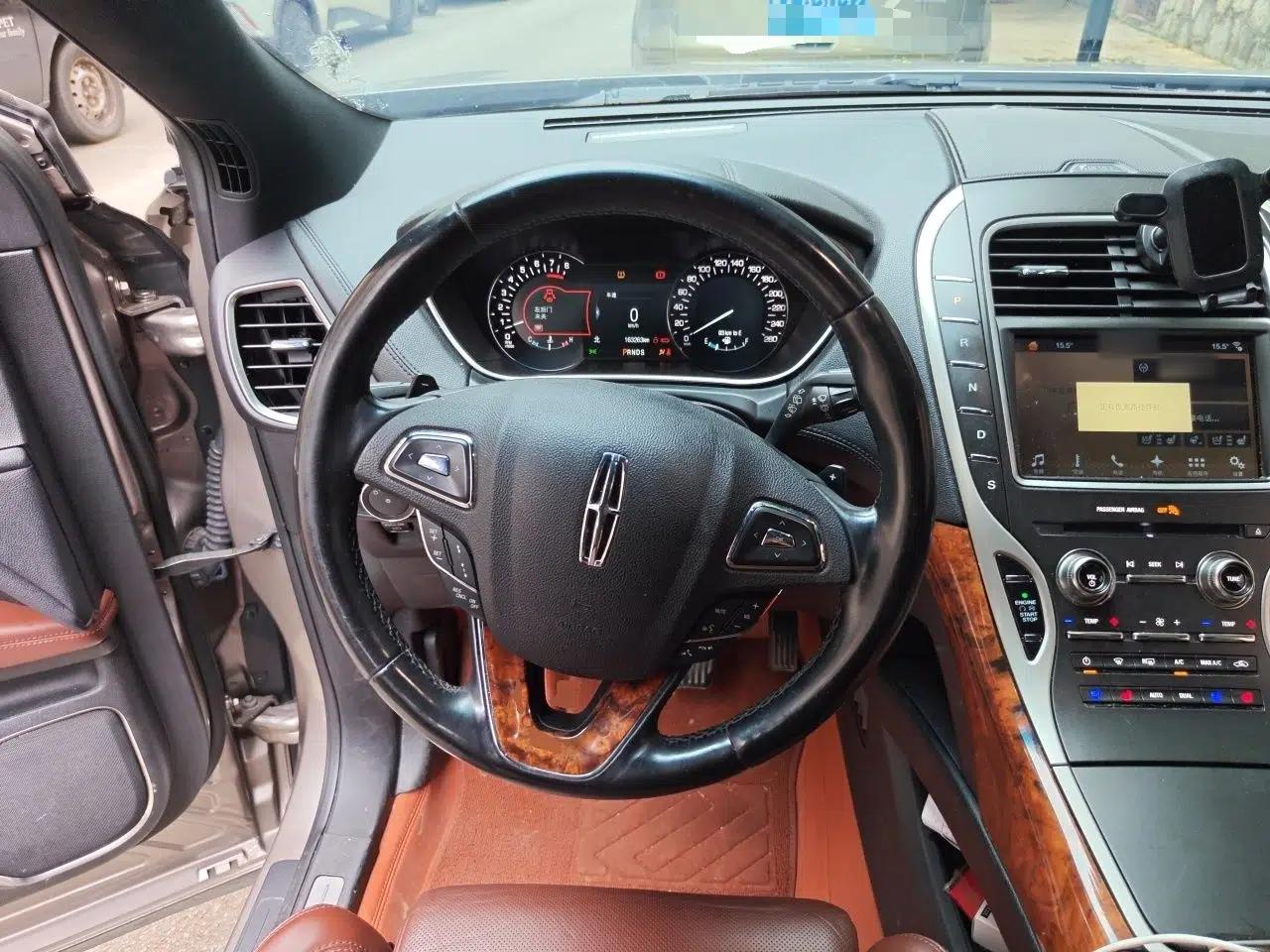 Lincoln MKX 2017 2.7T Four-Wheel Drive Prestige Edition — миниатюра 10