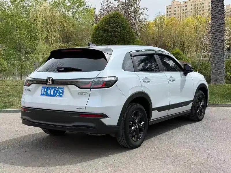 Honda HR-V 2023 2.0L e:HEV Dynamic Edition — миниатюра 4