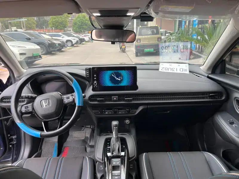 Honda HR-V 2023 240TURBO CVT Enjoy Edition — миниатюра 8