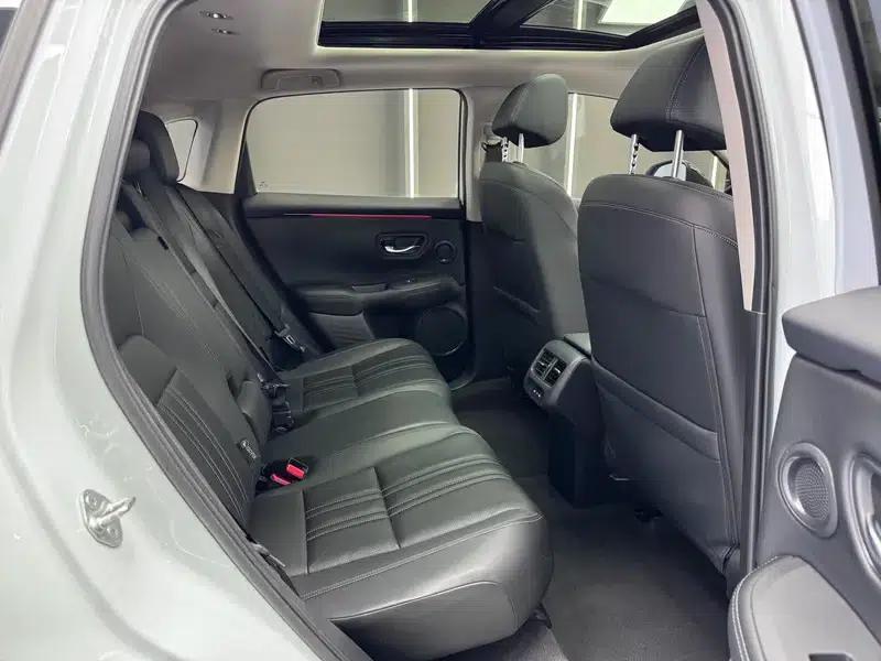 Honda HR-V 2023 2.0L e:HEV Dynamic Edition — миниатюра 13