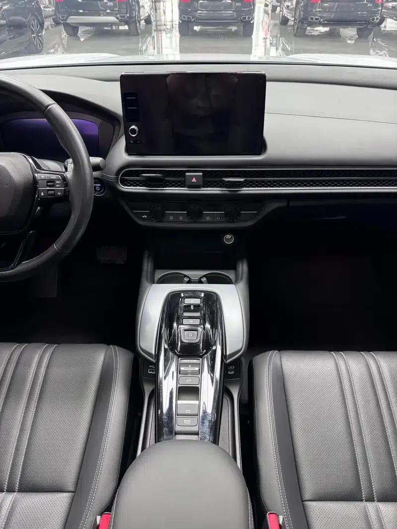 Honda HR-V 2023 2.0L e:HEV Dynamic Edition — миниатюра 7