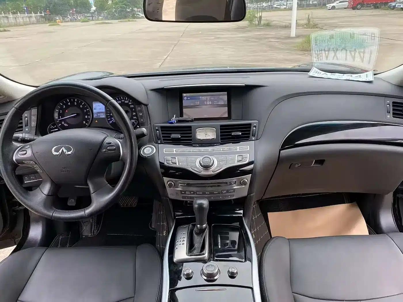 Infiniti Q70 2015 Q70L 2.5L Elite Edition — миниатюра 6